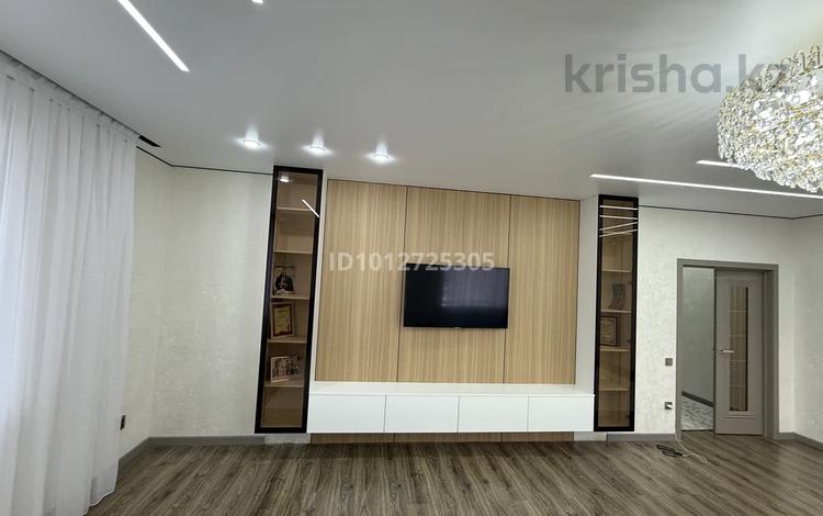 3-бөлмелі пәтер · 150 м² · 2/5 қабат, мкр. Алтын орда 19л к1, бағасы: 65 млн ₸ в Актобе — фото 2