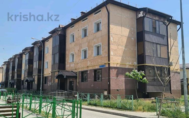 1-комнатная квартира, 40 м², 2/3 этаж помесячно, Ул.Толеметова Тұлпар 3