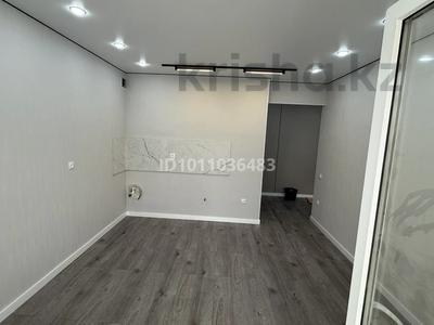 2-комнатная квартира · 44 м² · 1/8 этаж, Муканова 51 за 23.5 млн ₸ в Караганде, Казыбек би р-н