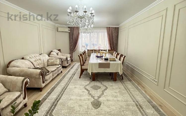 4-бөлмелі пәтер · 160 м² · 5/5 қабат, Алтын орда ш/а., мангилик ел 5, бағасы: 54 млн ₸ в Актобе, мкр. Алтын орда — фото 13