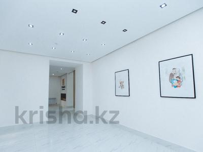 2-комнатная квартира, 84 м², 4/9 этаж, проспект Кабанбай Батыра — район EXPO за ~ 29 млн 〒 в Астане, Нура р-н