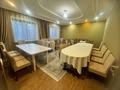 Дом · 5 комнат · 300 м², Скоробогатова — Центральный рынок за 60 000 〒 в Уральске, мкр Школьник — фото 8