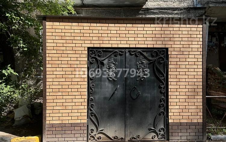 Свободное назначение, офисы, магазины и бутики, склады · 560 м² за 35 млн 〒 в Караганде, Алихана Бокейханова р-н — фото 8