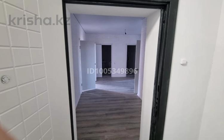 4-бөлмелі пәтер · 114.4 м² · 3/6 қабат, Мкр. Береке 44, бағасы: 46 млн ₸ в Костанае — фото 6