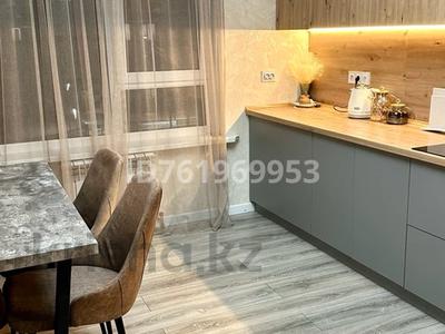 Продажа квартир в Алматинской обл.: 3-комнатная квартира · 90 м² · 3/7 этаж, Райымбек батыра 169 — БЛОК 6Б за ~ 60 млн 〒 3-комнатная квартира · 90 м² · 3/7 этаж, Райымбек батыра 169 — БЛОК 6Б за ~ 60 млн 〒 в