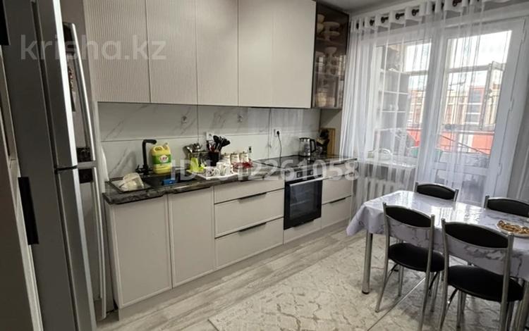 2-комнатная квартира · 71 м² · 8/12 этаж, Кошкарбаева 46 — жумабаева за 35.5 млн ₸ в Астане, Алматы р-н — фото 2