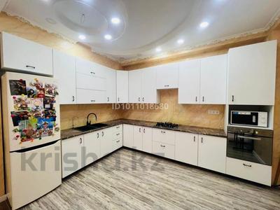 Жеке үй · 4 бөлме · 200 м² · 6 сот., мкр Таусамалы — Жандосова - Яссауи, бағасы: 1 млн 〒 в Алматы, Наурызбайский р-н