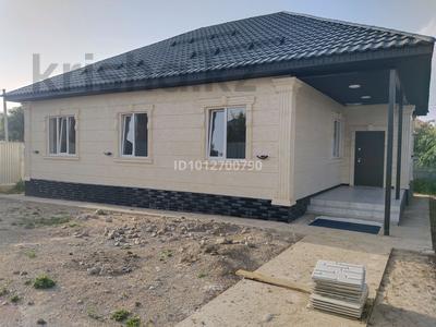 Отдельный дом · 4 комнаты · 145 м² · 7 сот., Бурабай 50 в — Рядом Школа Мечеть за 36.5 млн ₸ в Каскелене