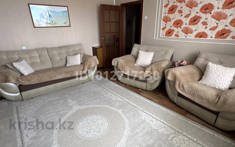 3-комнатная квартира · 64 м² · 10/10 этаж, мкр Юго-Восток, 27й микрорайон 9 — Шахтеров-Строителей за 24 млн ₸ в Караганде, Казыбек би р-н — фото 2