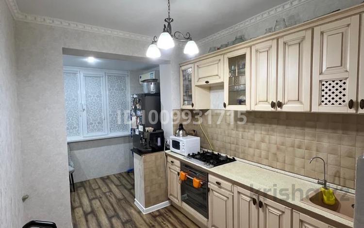 3-комнатная квартира · 69 м² · 5/5 этаж, 12-й мкр 13 за 18.5 млн ₸ в Актау — фото 2