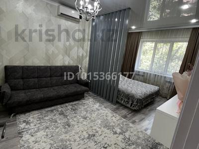 1-бөлмелі пәтер · 40 м² · 2/5 қабат, Айнабұлақ-2 ш/а. 80, бағасы: 31 млн ₸ в Алматы, Жетысуский р-н