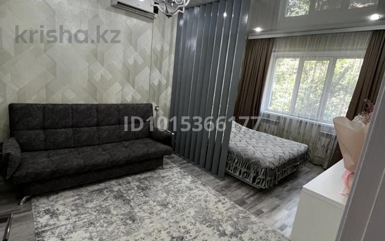 1-бөлмелі пәтер · 40 м² · 2/5 қабат, Айнабұлақ-2 ш/а. 80, бағасы: 31 млн ₸ в Алматы, Жетысуский р-н — фото 2