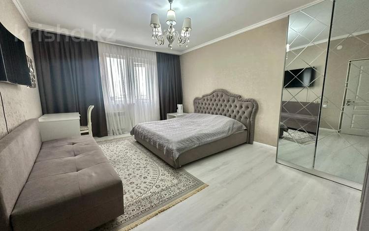 3-комнатная квартира · 83.6 м² · 16/17 этаж, Навои 37 за 68 млн ₸ в Алматы, Ауэзовский р-н — фото 2