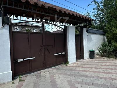 Отдельный дом · 7 комнат · 380 м² · 10 сот., мкр Самал-1 11 — Байтурсынова за 103 млн 〒 в Шымкенте, Абайский р-н