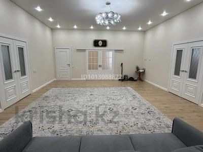 Отдельный дом · 6 комнат · 650 м² · 10 сот., 30-й мкр 92 за 210 млн ₸ в Актау