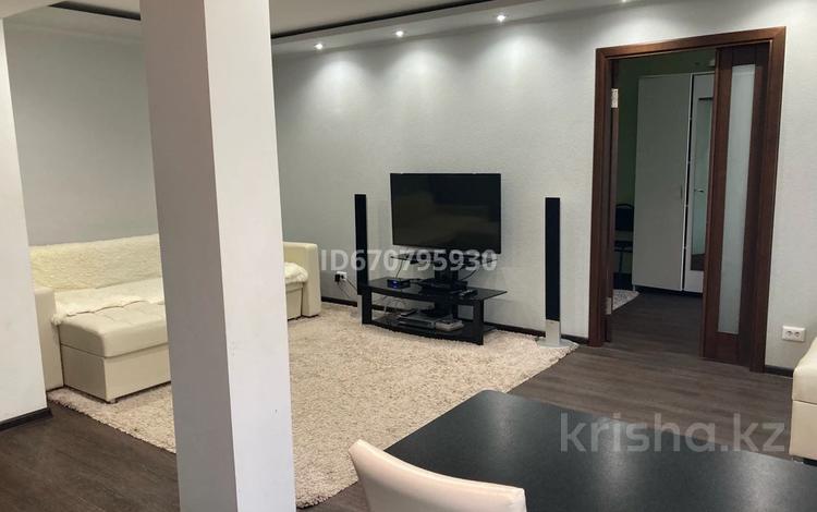 2-бөлмелі пәтер, 47 м², 4/5 қабат ай сайын, Чокина 103/1, бағасы: 150 000 〒 в Павлодаре — фото 2