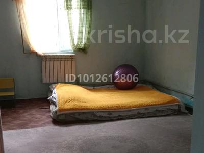 Отдельный дом · 3 комнаты · 100 м² · 8 сот., Кездеме 65 Г — Район старого автовокзала за 18 млн ₸ в Шымкенте, Аль-Фарабийский р-н
