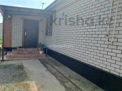 Жеке үй · 4 бөлме · 101 м² · 5 жүзд., Тұлпар 2 — Улица Тулпар, 2 176198,50.351353, бағасы: 25 млн ₸ в Актобе