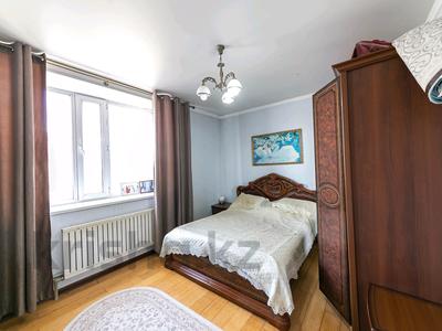 Жеке үй · 8 бөлме · 240 м² · 8.5 сот., Жаркент — Школа гимназия 52, детский сад 38 "Шаттық", бағасы: ~ 130 млн 〒 в Астане, Алматы р-н