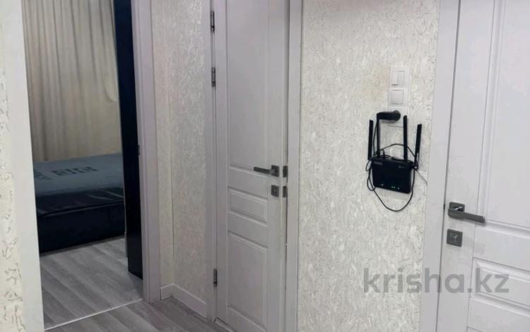 3-комнатная квартира · 63.7 м² · 7/9 этаж, мкр Северо-Восток за 19.2 млн ₸ в Уральске — фото 2