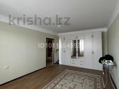 3-бөлмелі пәтер · 104 м² · 1/9 қабат, мкр. Алмагуль, Аманчина 72 — Национальная гимназия и 10 школа, бағасы: 27 млн ₸ в Атырау