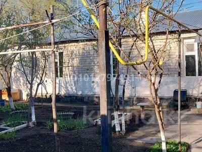Часть дома · 3 комнаты · 63 м² · 300 сот., мкр. Зачаганск пгт, Қ. Арыстаналиев 32 за 9.3 млн ₸ в Уральске