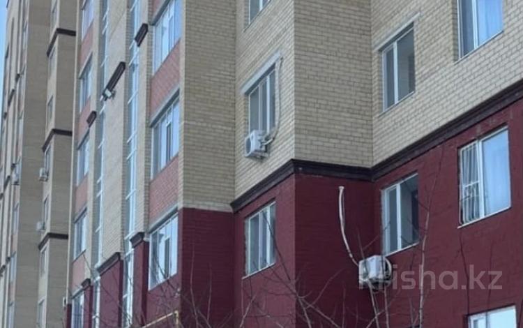1-бөлмелі пәтер · 41 м² · 6/10 қабат, мкр. Алтын орда, Ораза татеулы 8а, бағасы: 14.9 млн ₸ в Актобе — фото 2