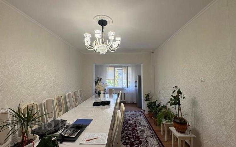 4-комнатная квартира · 86.2 м² · 4/5 этаж, мкр Восток за 30 млн ₸ в Шымкенте, Аль-Фарабийский р-н — фото 14