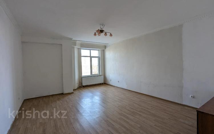 2-комнатная квартира, 107.3 м², 2/9 этаж, Алихана Бокейхана 6