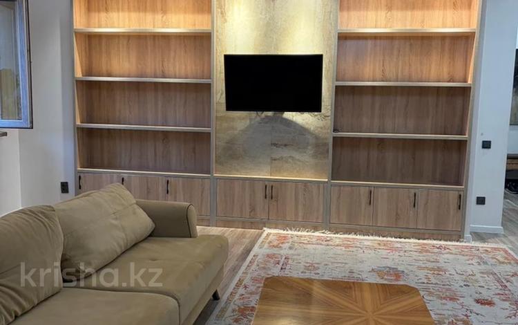 2-комнатная квартира · 74 м² · 8/16 этаж, 17-й мкр 23 за 30 млн ₸ в Актау — фото 2