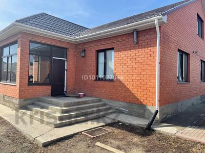 Отдельный дом · 4 комнаты · 160 м² · 10 сот., Юга запад 2 502 за 54 млн ₸ в Актобе, жилой массив Юго-Запад-1