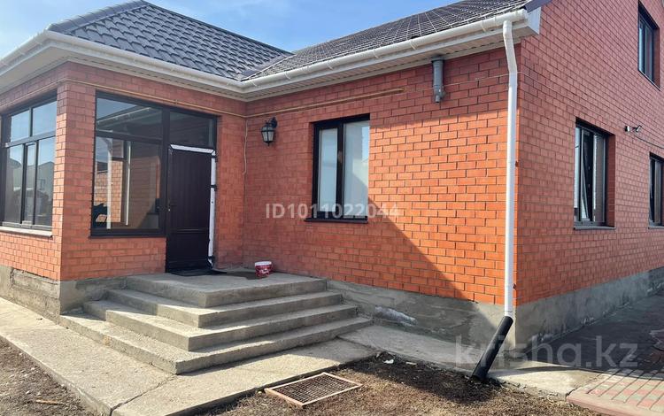 Жеке үй · 4 бөлме · 160 м² · 10 жүзд., Юга запад 2 502, бағасы: 54 млн ₸ в Актобе, жилой массив Юго-Запад-1 — фото 2