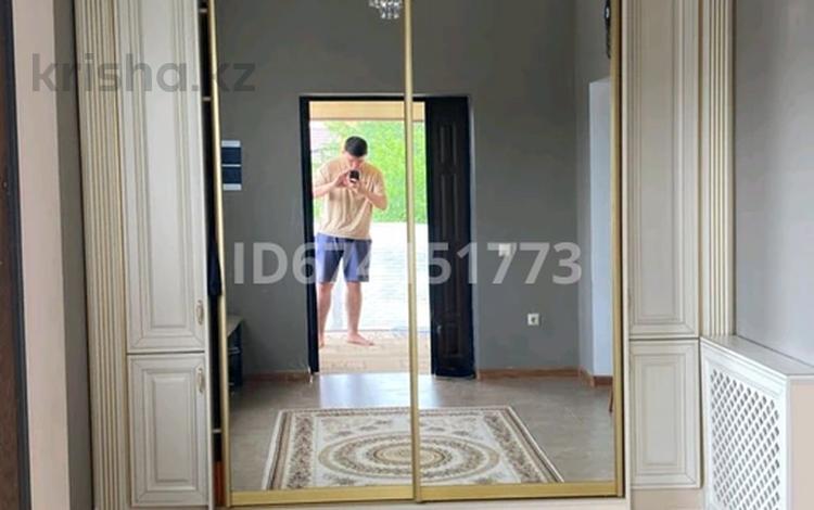 Жеке үй · 4 бөлме · 257 м² · 8 жүзд., Байтурсынова 176 — Сарыарка, бағасы: 125 млн ₸ в  — фото 42