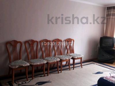 2-комнатная квартира · 43 м² · 3/4 этаж, мкр №8 5 — ТРЦ Москва за 230 000 〒 в Алматы, Ауэзовский р-н