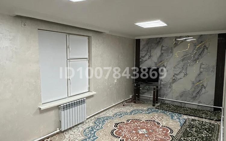 Отдельный дом · 2 комнаты · 60 м², Старый аэропорт за 120 000 〒 в Атырау — фото 2