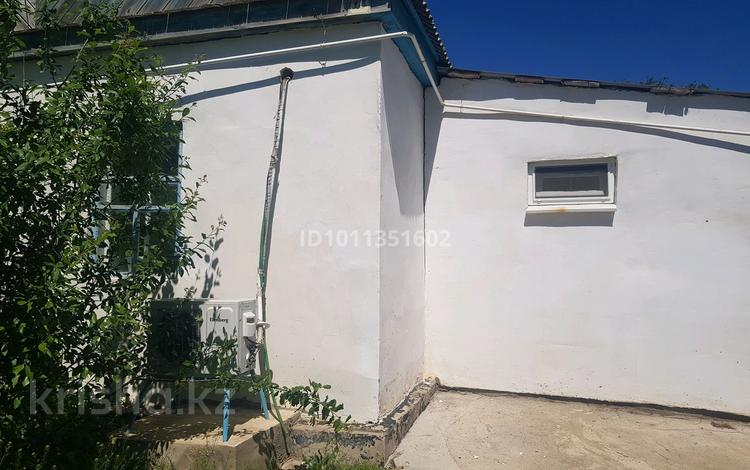 Отдельный дом · 3 комнаты · 70 м² · 10 сот., Достык 13 — Напротив школы за 6.5 млн ₸ в Бурлин — фото 2
