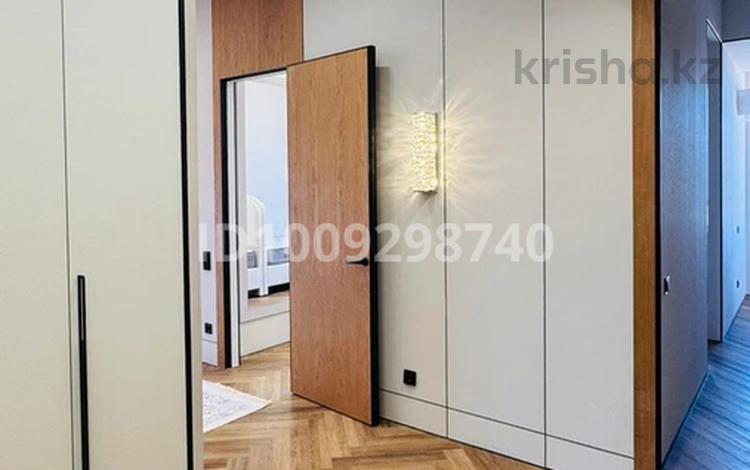 4-комнатная квартира · 117 м² · 8/9 этаж, 20а мкр 3 за 500 000 ₸ в Актау — фото 11