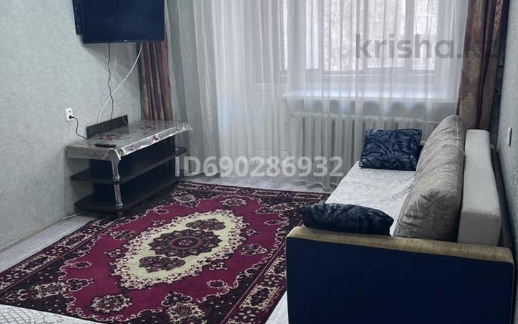 1-бөлмелі пәтер · 35 м² · 2/5 қабат, 3-й микрорайон, Ворошилова 60 — 55 магазин, Академия, Нар банк., бағасы: 9 000 ₸ в Костанае — фото 3