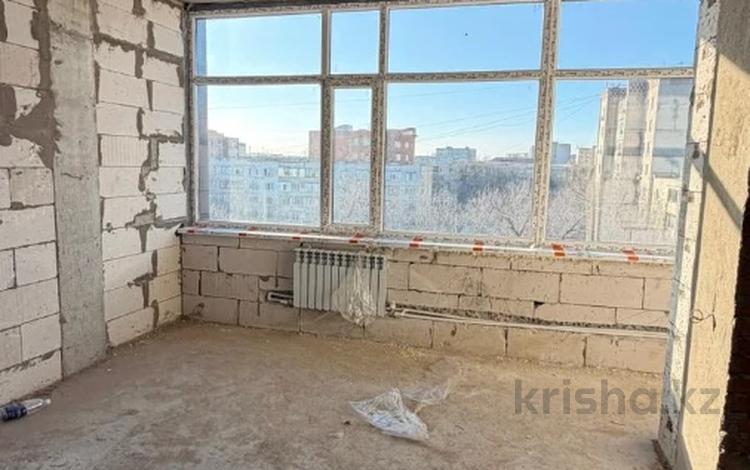 3-комнатная квартира · 136.7 м² · 5/5 этаж, мкр 6, Марата Оспанова за 40 млн ₸ в Актобе — фото 6