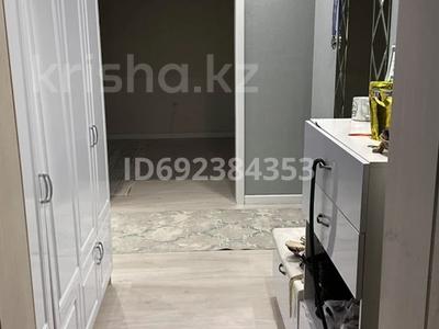 3-бөлмелі пәтер · 80 м², мкр. Алтын орда 5Д — Напротив бани Арасан, бағасы: 35 млн 〒 в Актобе