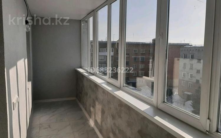 4-комнатная квартира · 80 м² · 5/5 этаж, Шахтостроителей 44 за 15.8 млн ₸ в Алтае — фото 36