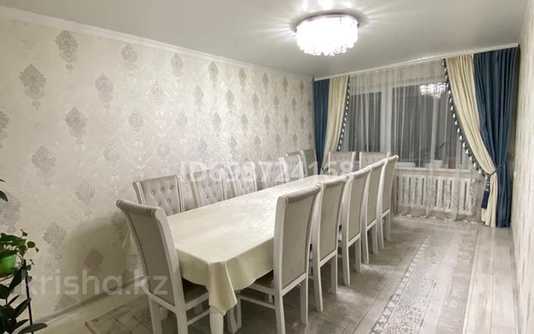 3-бөлмелі пәтер · 59 м² · 5/5 қабат, 5мкр 13а — Больница, магнум, бағасы: 23 млн ₸ в Конаеве — фото 2