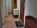 2-комнатная квартира · 45 м² · 5/5 этаж, мкр Айгуль, Матросова за 120 000 ₸ в Уральске — фото 10