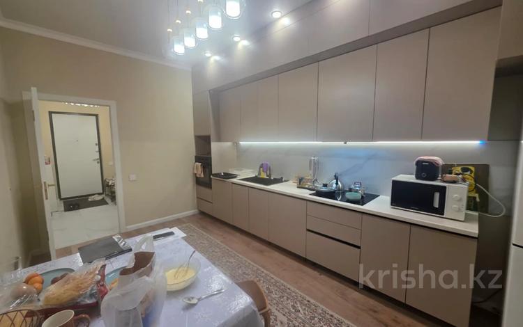 4-бөлмелі пәтер · 95 м² · 2/20 қабат, Абая 160, бағасы: 78 млн ₸ в Алматы, Бостандыкский р-н — фото 19