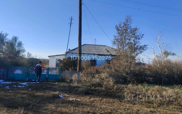 Үйдің бір бөлігі · 4 бөлме · 61 м² · 24 сот., Тәуелсіздік 2/2 — Павлодар, аксу, село Еңбек, село Мамайта омарова, бағасы: 3 млн ₸ в Аксу — фото 10
