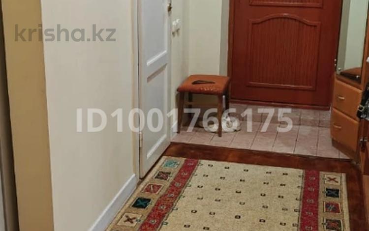 4-комнатная квартира · 95 м² · 4/5 этаж, Манаса 49 за 450 000 〒 в Алматы, Бостандыкский р-н — фото 2