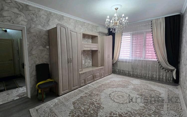 3-бөлмелі пәтер · 75 м² · 8/9 қабат, Тастақ-2 ш/а., Брусиловского — Толе би, бағасы: 350 000 ₸ в Алматы, Алмалинский р-н — фото 2