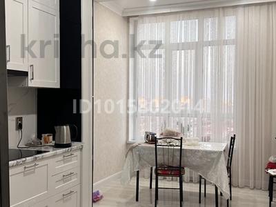 2-комнатная квартира · 70 м² · 12/12 этаж, 19-й мкр 28 за 200 000 ₸ в Актау