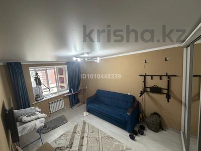 1-бөлмелі пәтер · 36.4 м² · 8/9 қабат, Бозбиiк 1/1 — Кармен де би шакаулы Бозбиик, бағасы: 19.9 млн ₸ в Астане, Сарыарка р-н