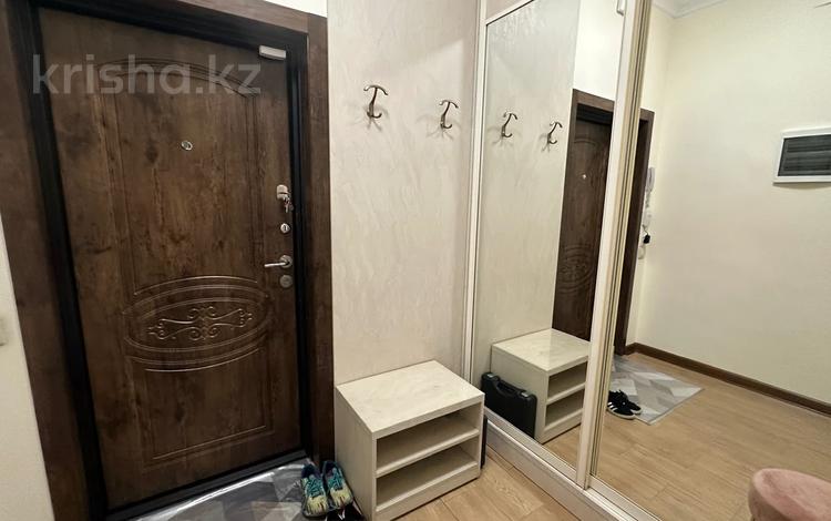 3-бөлмелі пәтер · 162 м² · 8/13 қабат, Варламова — Есенжанова, бағасы: 120 млн ₸ в Алматы, Ауэзовский р-н — фото 2